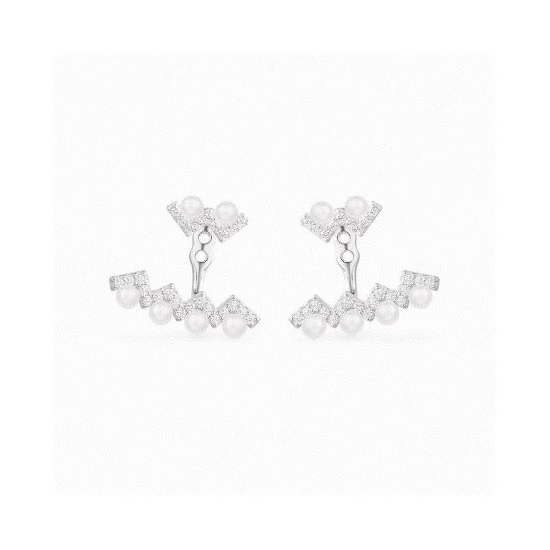 APM Monaco Elegant Silver and Pearl Stud Earrings